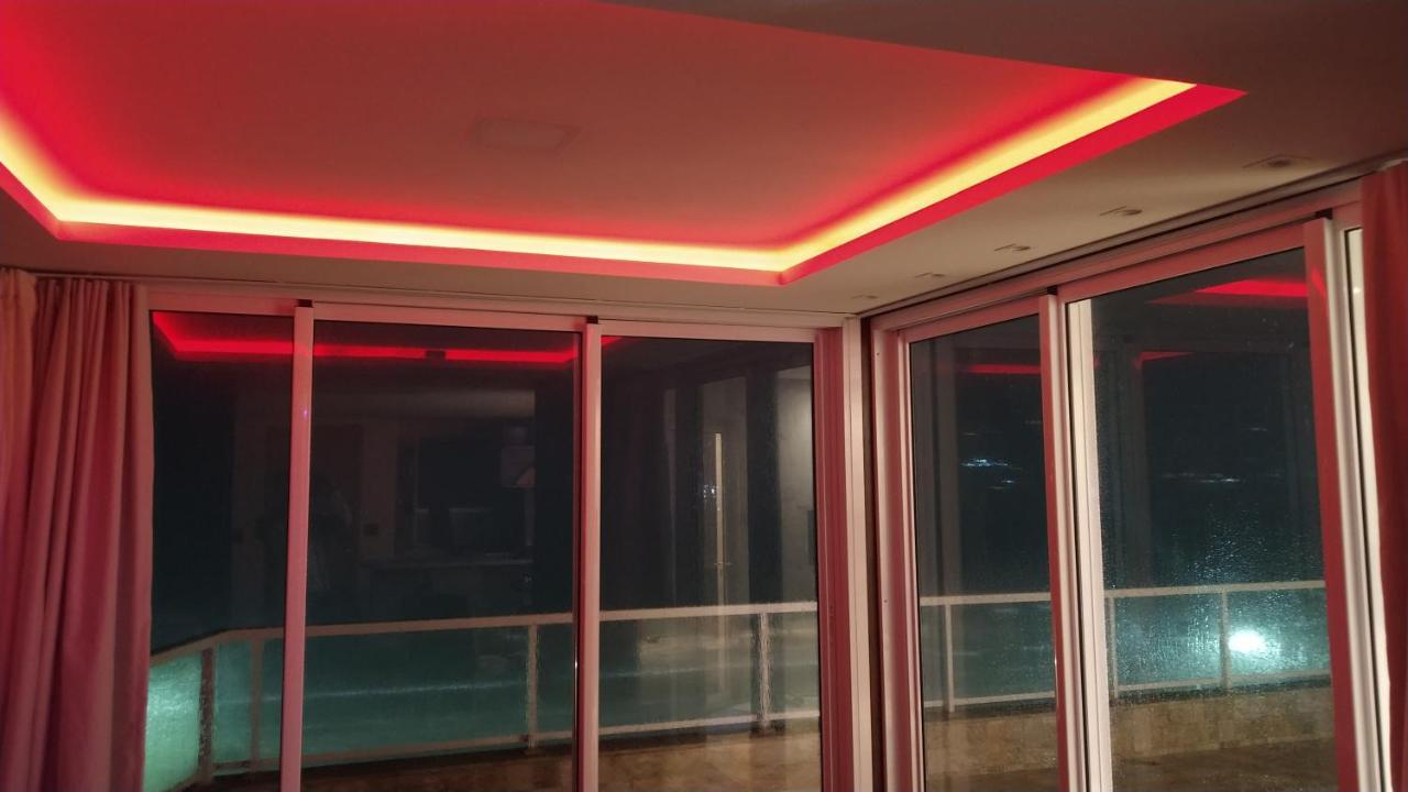 Apartamento De Cobertura Frente Para O Mar Итапема Екстериор снимка